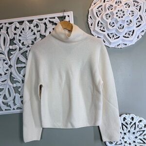 Uniqlo  Souffle Yarn Mock Neck Sweater White/Cream Small